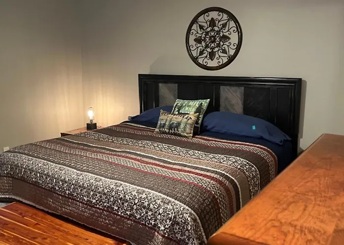 The Grindle Bridge Cabin